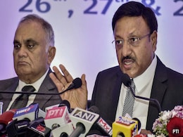 Seizures In Karnataka 4.5 Times More Than Last State Election: Poll Panel Seizures In Karnataka 4.5 Times More Than Last State Election: Poll Panel