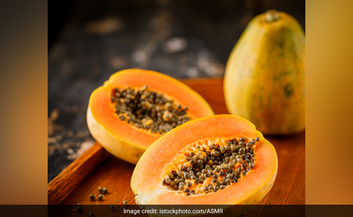बेकार समझकर आप भी फेंक देते हैं पपीते के बीज तो पढ़ें ये खबर बेकार समझकर आप भी फेंक देते हैं पपीते के बीज तो पढ़ें ये खबर