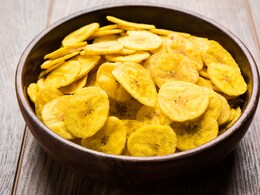 Moong Dal Chips: चिप्स खाने के शौकीन हैं तो बिना किसी चिंता के खाएं ये स्वादिष्ट और हेल्दी मूंग दाल चिप्स, फटाफट नोट करें आसान रेसिपी Moong Dal Chips: चिप्स खाने के शौकीन हैं तो बिना किसी चिंता के खाएं ये स्वादिष्ट और हेल्दी मूंग दाल चिप्स, फटाफट नोट करें आसान रेसिपी