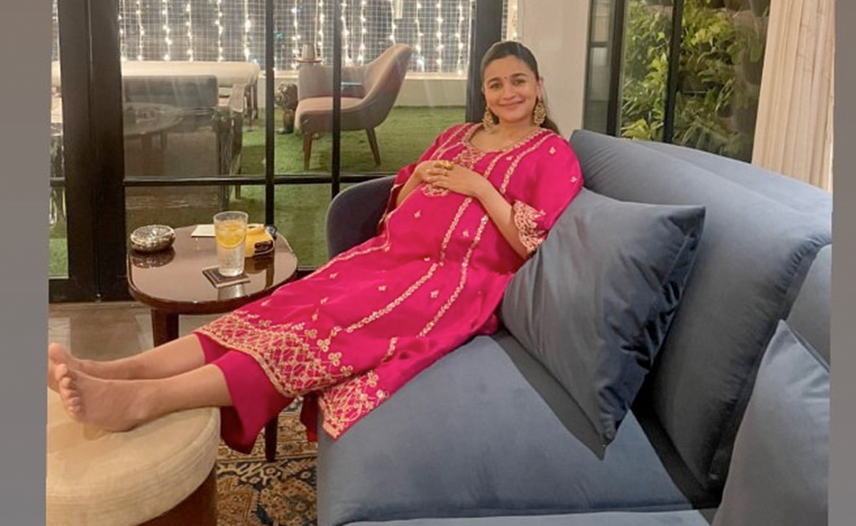 ICYMI: Soni Razdan Wished Daughter Alia Bhatt On Her First Mother's Day With A Cute Throwback Pic