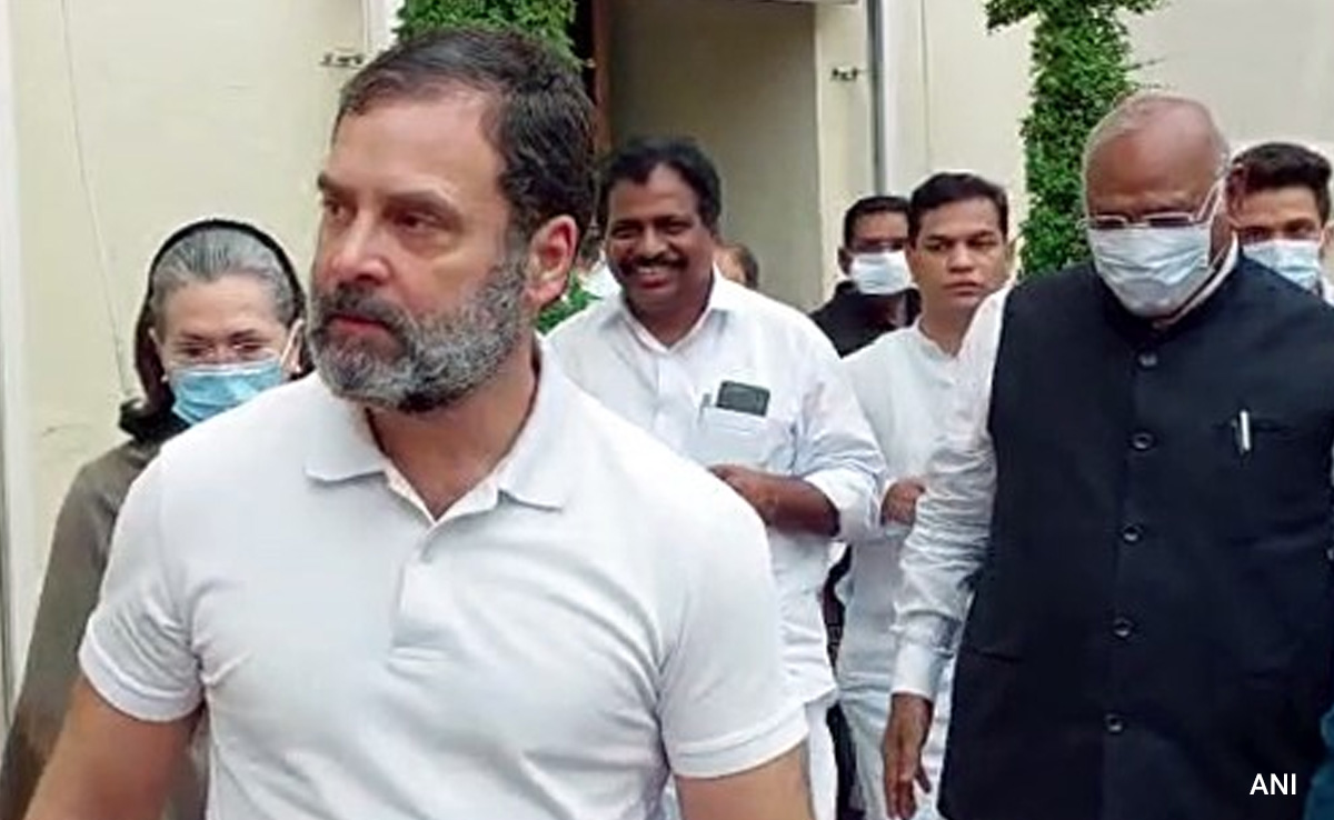 Rahul Gandhi Disqualified: What Mamata Banerjee, Arvind Kejriwal Said