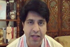 राहुल गांधी को घर खाली करने का नोटिस, बीजेपी प्रवक्ता ने इन पंक्तियों के साथ दी नसीहत राहुल गांधी को घर खाली करने का नोटिस, बीजेपी प्रवक्ता ने इन पंक्तियों के साथ दी नसीहत