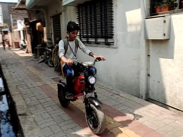 Electrician Makes Electric Bike For Son With Scrap