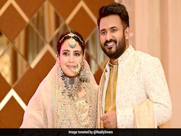 स्वरा भास्कर ने वलीमा में पहने पाकिस्तान से आए लहंगे की तारीफों के बांधे पुल, लिखा- 'सरहद पार से...' स्वरा भास्कर ने वलीमा में पहने पाकिस्तान से आए लहंगे की तारीफों के बांधे पुल, लिखा- 'सरहद पार से...'