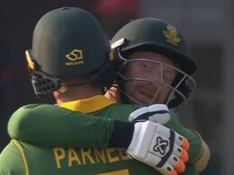 WI vs SA: दक्षिण अफ्रीका ने बनाया विश्व रिकॉर्ड, वनडे क्रिकेट में ऐसा करने वाली इकलौती टीम बनी WI vs SA: दक्षिण अफ्रीका ने बनाया विश्व रिकॉर्ड, वनडे क्रिकेट में ऐसा करने वाली इकलौती टीम बनी