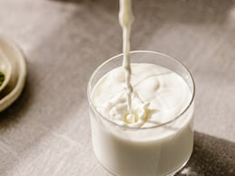 World Milk Day 2023: ओट्स और दूध का बालों पर 5 तरह से इस्तेमाल करेंगे तो हमेशा के लिए डैंड्रफ की हो जाएगी छुट्टी World Milk Day 2023: ओट्स और दूध का बालों पर 5 तरह से इस्तेमाल करेंगे तो हमेशा के लिए डैंड्रफ की हो जाएगी छुट्टी