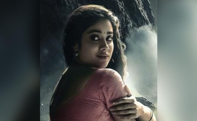 Janhvi Kapoor To Make Telugu Debut Opposite Jr NTR. How's That For A Birthday Gift?