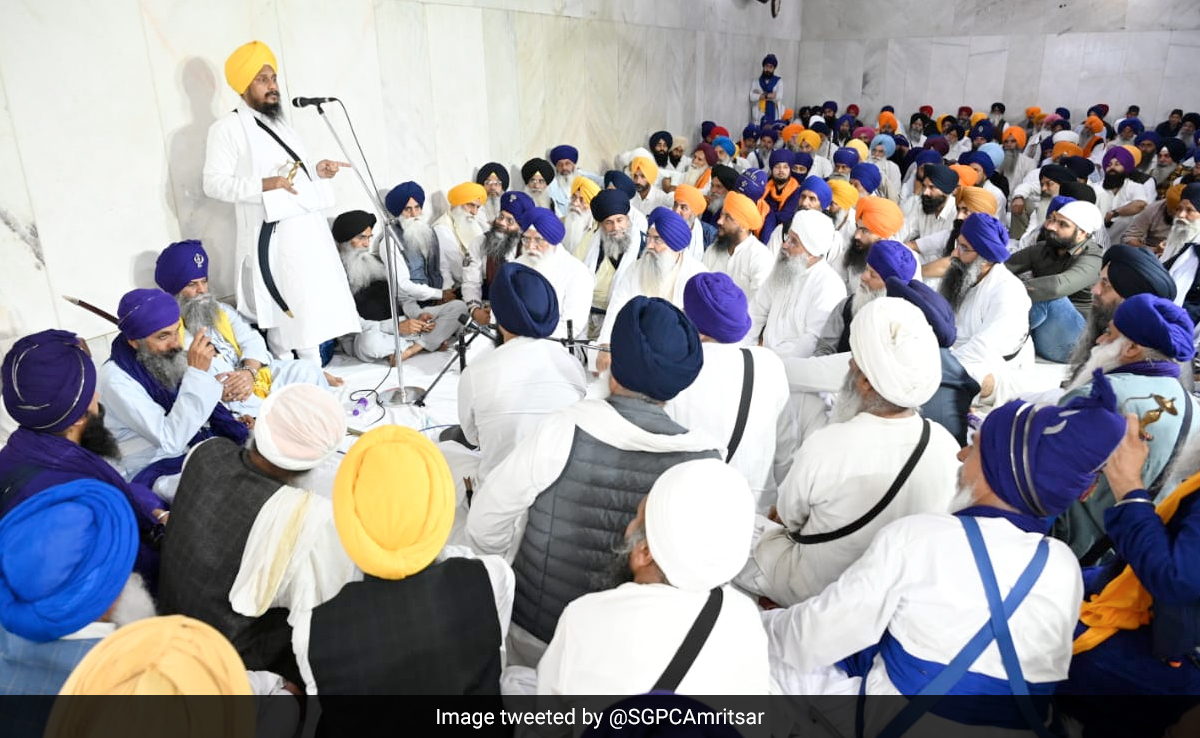 अकाल तख्त के जत्थेदार ने सिख युवकों को रिहा करने के लिए सरकार को 24 घंटे का समय दिया