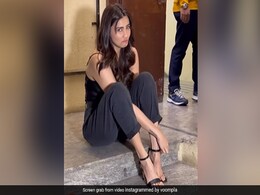 ये क्या हुआ सलमान खान की एक्ट्रेस के साथ ! बीच रास्ते टूटी सैंडल तो कैमरे के सामने देने लगीं ऐसे रिएक्शन ये क्या हुआ सलमान खान की एक्ट्रेस के साथ ! बीच रास्ते टूटी सैंडल तो कैमरे के सामने देने लगीं ऐसे रिएक्शन