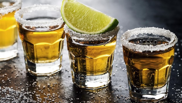8 Different Alcohols From Around The World You Need To Try