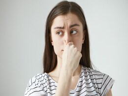Sniffing Other People's Body Odour May Help In Reducing Social Anxiety: Study Sniffing Other People's Body Odour May Help In Reducing Social Anxiety: Study
