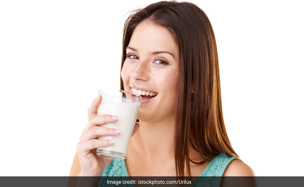 क्या Acidity होने पर दूध पीना चाहिए? जानिए एसिडिटी से छुटकारा पाने के लिए क्या करें