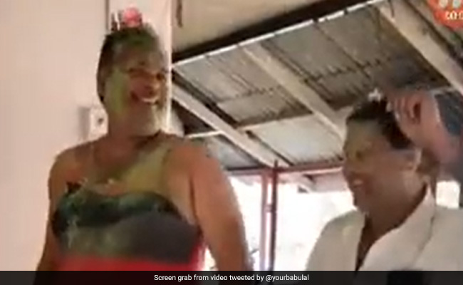 Video: Dance, Alcohol Inside Jharkhand Police Station On Holi, 5 Suspended