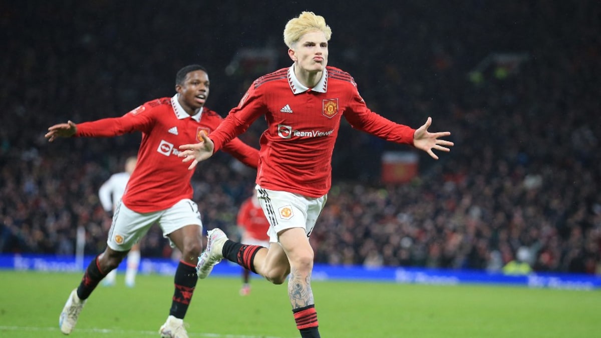 Manchester United Beat West Ham To Reach FA Cup Quarter-finals As Tottenham Hotspur Crash Out | Football News