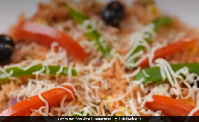 Holi Recipe: इस होली बनाएं लाजवाब पिज्जा पुलाव, शेफ पंकज चोपड़ा ने शेयर की कमाल की रेसिपी Holi Recipe: इस होली बनाएं लाजवाब पिज्जा पुलाव, शेफ पंकज चोपड़ा ने शेयर की कमाल की रेसिपी