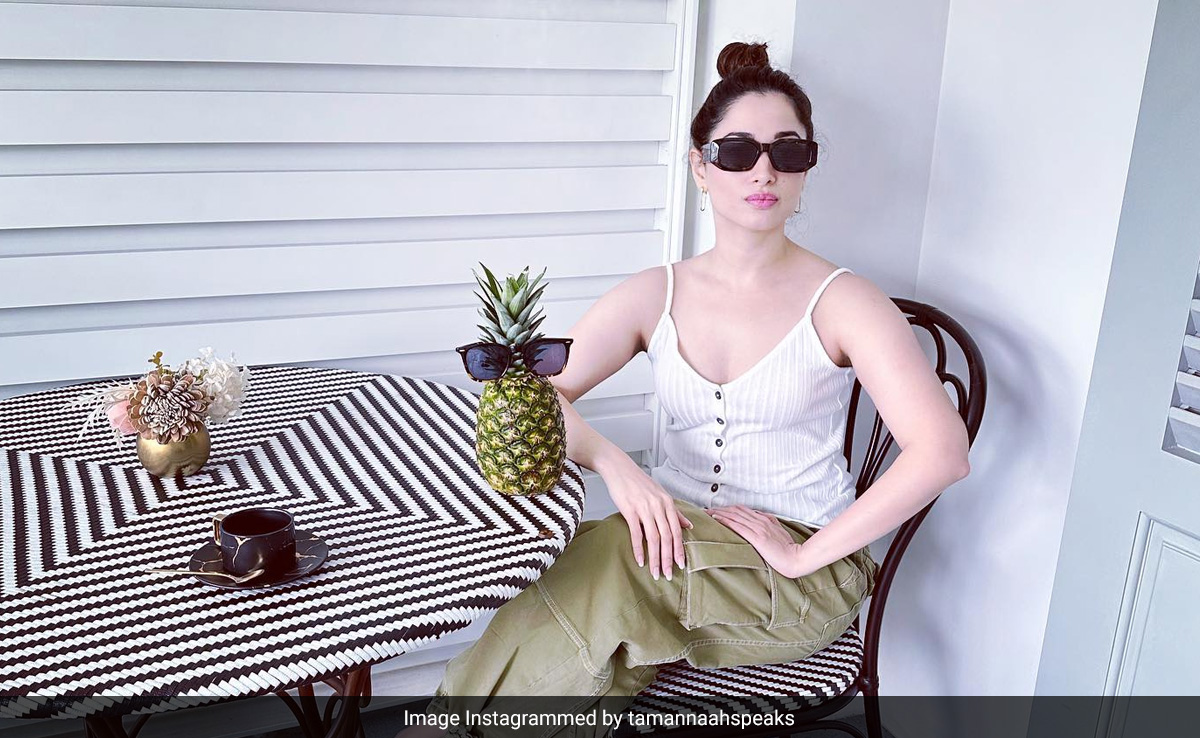 "Spot The Difference" In Tamannaah Bhatia's Pic From Singapore Album