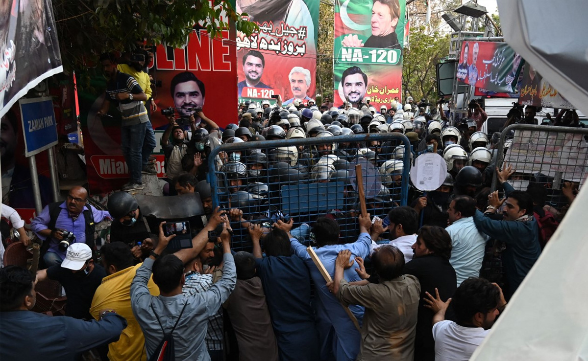 "Real Intent To Abduct, Kill": Imran Khan's Post As Supporters Block Cops