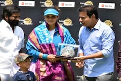 Azhar, Yuvraj Turn Up For Sania's Swansong Exhibition Match Azhar, Yuvraj Turn Up For Sania's Swansong Exhibition Match