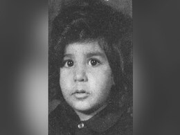 इस बच्चे ने घर चलाने के लिए होटल में किया काम, बेचे गहने...आज शाहरुख-सलमान से ज्यादा हैं फैन्स और फीस, पहचाना क्या? इस बच्चे ने घर चलाने के लिए होटल में किया काम, बेचे गहने...आज शाहरुख-सलमान से ज्यादा हैं फैन्स और फीस, पहचाना क्या?