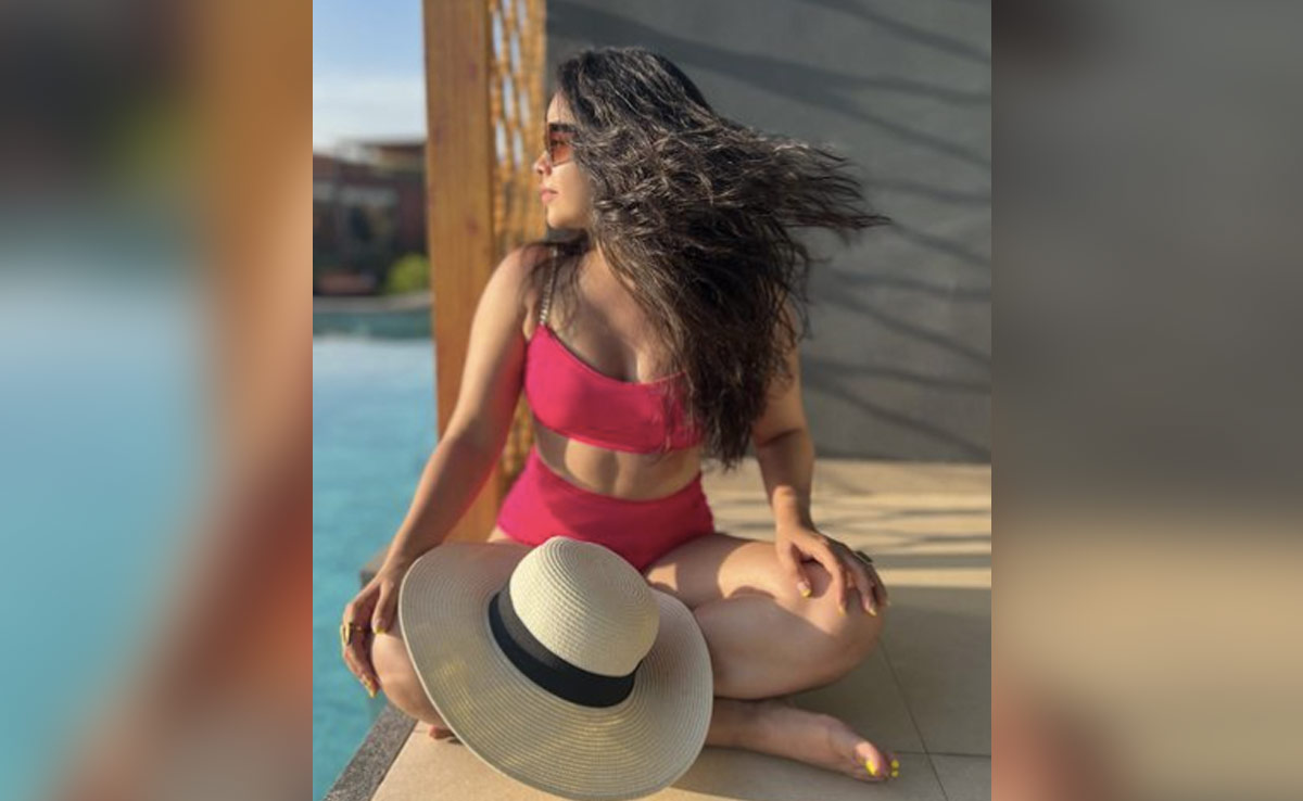 Just Sumona Chakravarti Making The Most Of The "Golden Hour" In Thailand. See Pics