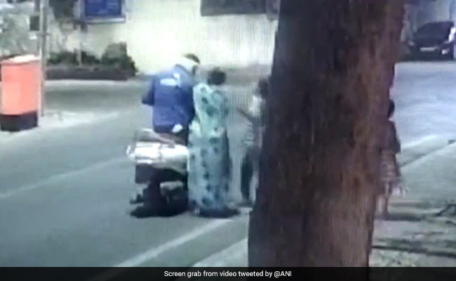 Watch: Pune Girl, 10, Fights Off Man Who Tried To Snatch Grandmother's Chain