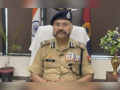 यूपी के पूर्व DGP प्रशांत कुमार की बढ़ सकती हैं मुश्किलें, हाईकोर्ट ने नोटिस जारी कर मांगा स्पष्टीकरण; जानें मामला