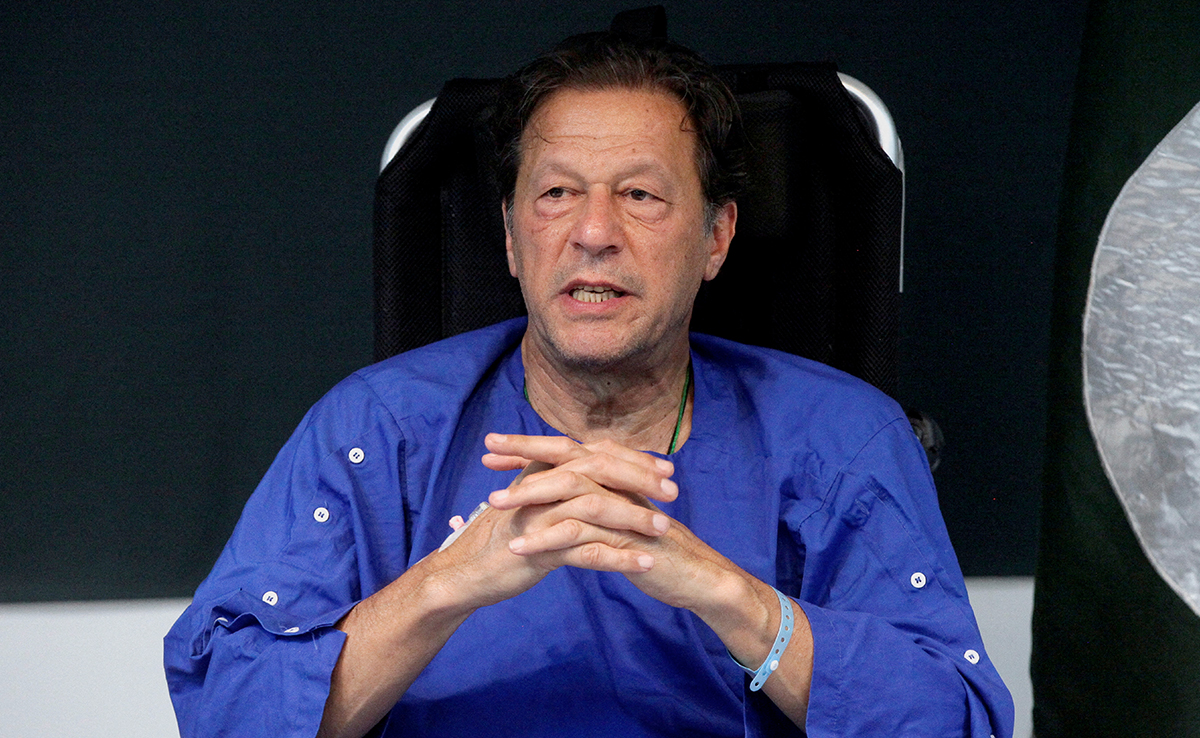 Pakistan Rangers Join Police In Fresh Attempt To Arrest Ex-PM Imran Khan
