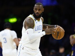 LeBron James Ruled Out For Three Weeks With Foot Injury