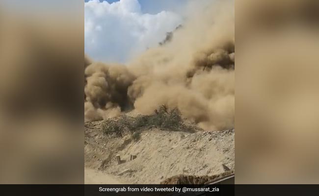 1 Dead, 6 Injured After Landslide Hits Jammu-Srinagar National Highway