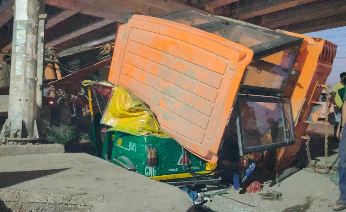 Crane Overturns On Vehicles At North-East Delhi Construction Site