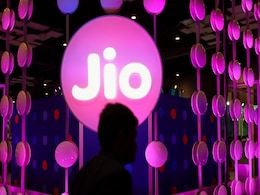 Jio का खास प्लान, 8 रुपये से भी कम में पाएं डेली 2.5 GB डेटा, अनलिमिटेड कॉलिंग सहित कई फायदे Jio का खास प्लान, 8 रुपये से भी कम में पाएं डेली 2.5 GB डेटा, अनलिमिटेड कॉलिंग सहित कई फायदे