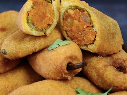 Weekend Binge: How To Make Delicious Mirchi Bajji in Less Than 30 Minutes