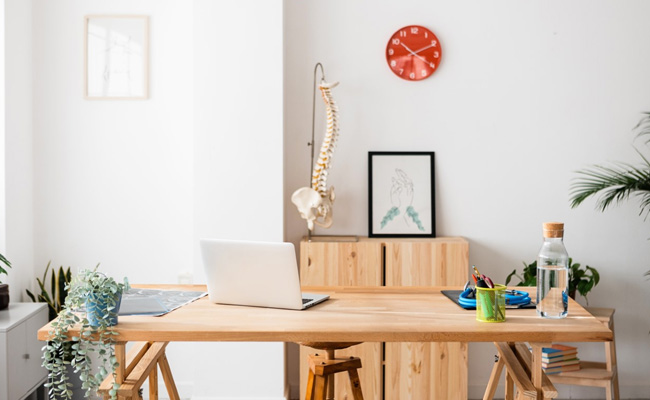 Vastu Tips For Home: कहीं आपके घर में भी तो नहीं है वास्तु दोष, पंडित जी से जानिये दूर करने के आसान उपाय