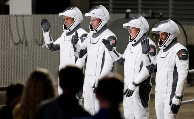 4 Astronauts Arrive At International Space Station In SpaceX Capsule