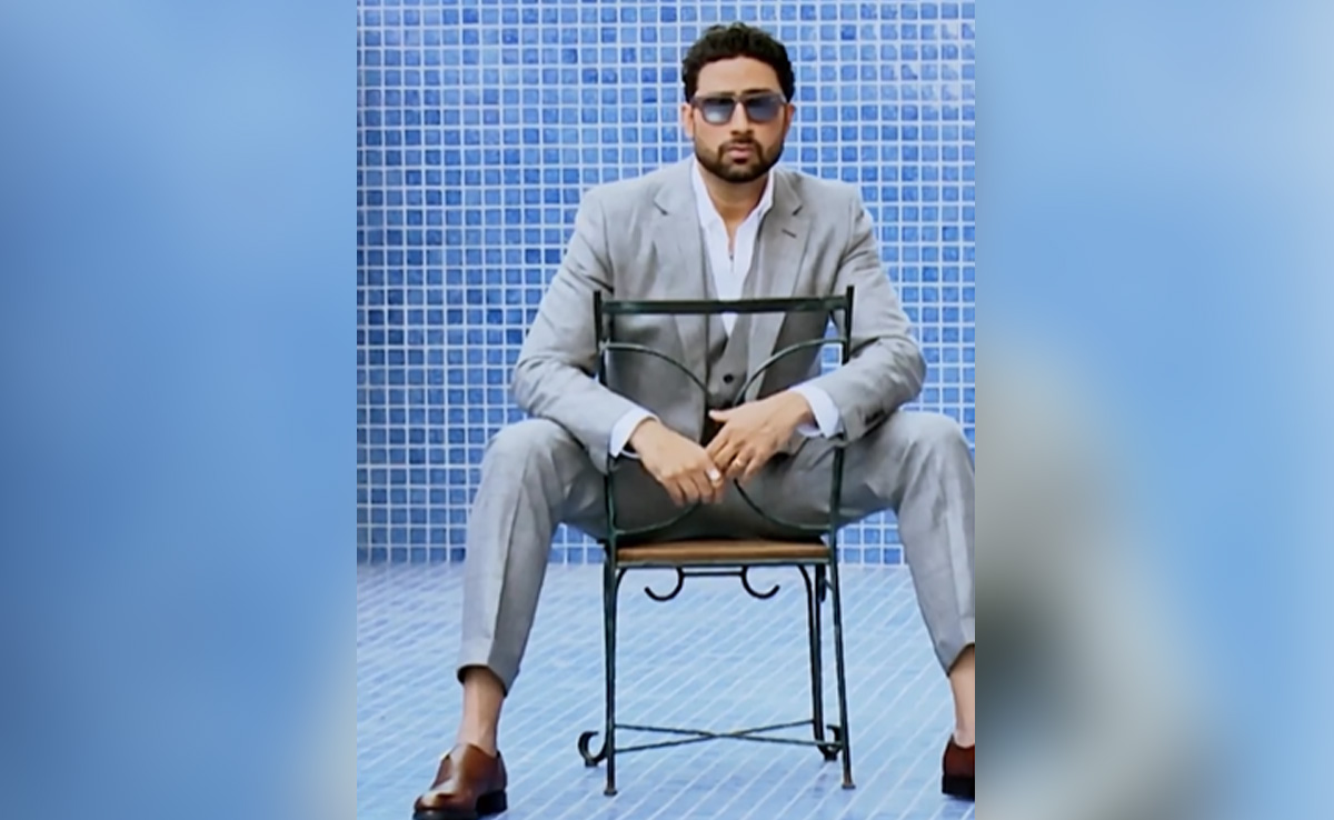Abhishek Bachchan Returns For "Yearly Punishment" - Dabboo Ratnani's Photoshoot