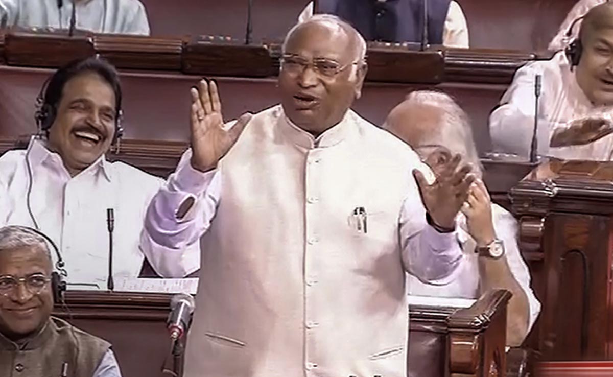 "Request Modi <i>Ji</i> Not To Take Credit For Their (Oscar) Win": Congress's Dig