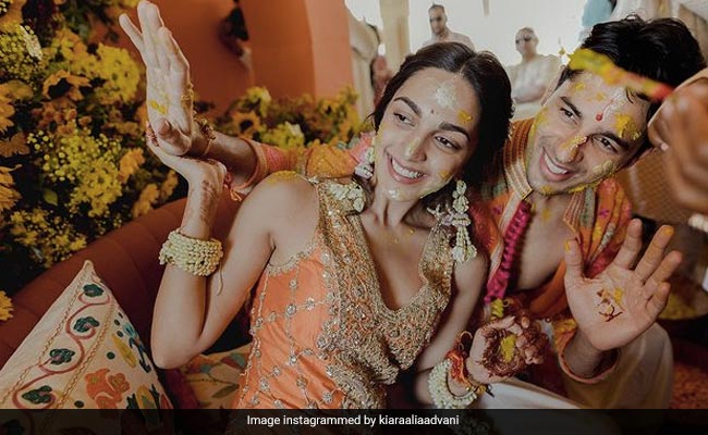 Kiara Advani Throws It Back To Her Effortless Haldi Glow For Holi 2023