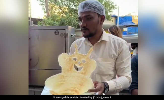 Video Of Man's Artistic Dosa Making Skills Goes Viral, Internet Amazed