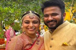 तेलुगू दुल्हन बनीं स्वरा भास्कर, प्री-वेडिंग फंक्शन की नई तस्वीरें वायरल तेलुगू दुल्हन बनीं स्वरा भास्कर, प्री-वेडिंग फंक्शन की नई तस्वीरें वायरल