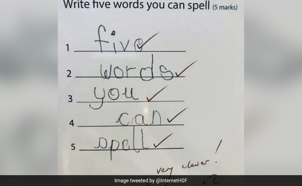 स्टूडेंट ने सवाल में ही ढूंढ लिए सारे जवाब, टीचर ने कॉपी पर लिखा- Very Clever, आप भी हो जाएंगे बच्चे की स्मार्टनेस के फैन