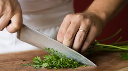 Safe Kitchen Practice: How To Handle Kitchen Knives Like A Pro?