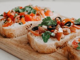 Bruschetta With Healthy Twist And Tropical Touch - Try This Recipe Today