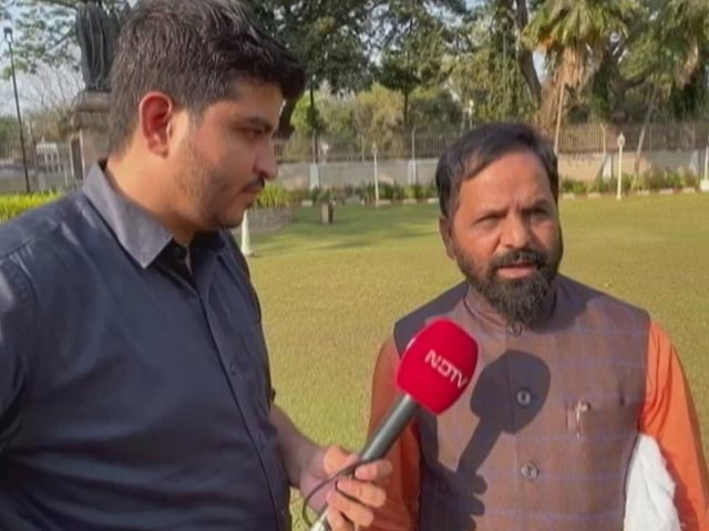 "Many Team Thackeray MLAs in Touch, Want To Join Us": Sena Chief Whip "Many Team Thackeray MLAs in Touch, Want To Join Us": Sena Chief Whip