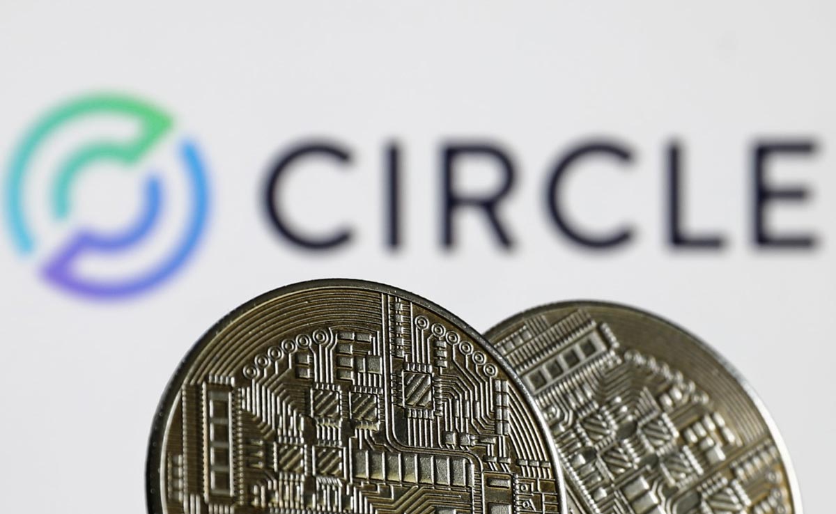 Silicon Valley Bank Failure Rattles "Stable" Cryptocurrency USD Coin