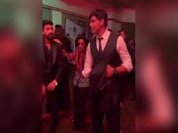 'गोल्डन बॉय' नीरज चोपड़ा को डांस करते हुए कभी देखा है? 'बिजली-बिजली' गाने पर भाई ने आग लगा दी 'गोल्डन बॉय' नीरज चोपड़ा को डांस करते हुए कभी देखा है? 'बिजली-बिजली' गाने पर भाई ने आग लगा दी