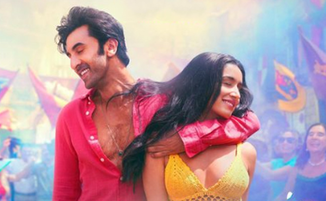 <i>Tu Jhoothi Main Makkaar</i> Review: Ranbir Kapoor Is The Sole Saving Grace Of Film That's More Vacuous Chatter Than Genuine Matter