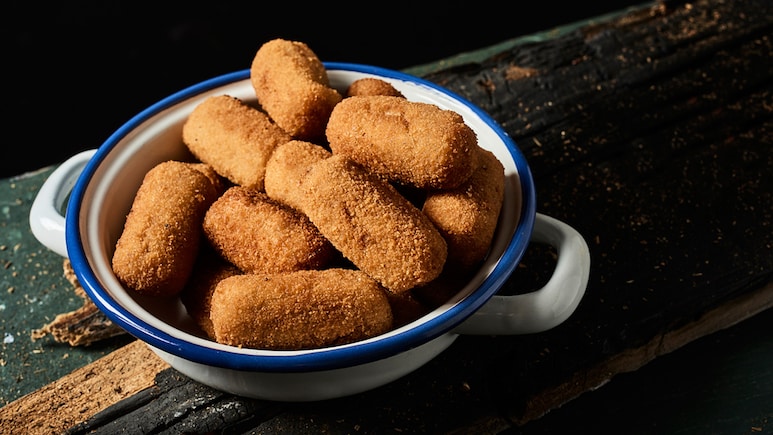 Kid's Lunchbox Recipe: नए साल पर बच्चों के लिए बनाएं टेस्टी पनीर ब्रेड रोल, नोट करें रेसिपी