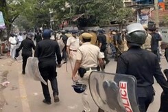 Home Minister Amit Shah Calls Up Bengal Governor Over Violence In Howrah Home Minister Amit Shah Calls Up Bengal Governor Over Violence In Howrah