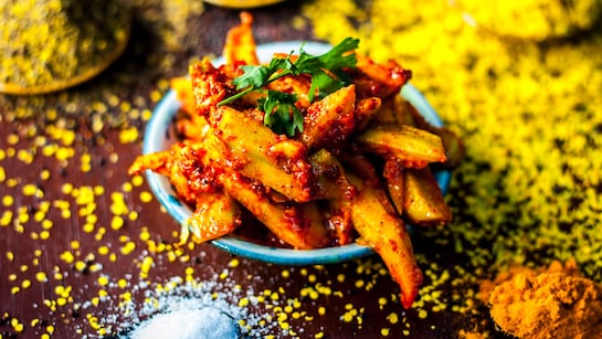Instant Adrak Achar: अचार खाने के शौकीन हैं तो सिर्फ 10 मिनट में ऐसे बनाएं  अदरक का स्वादिष्ट अचार | Instant Adrak Achar: 4 Things Mix And Make Tasty  Ginger Pickle, Adark