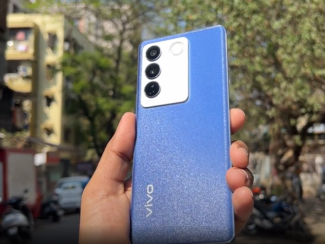 Vivo V27 Pro Unboxing and First Impressions: Got the Looks!